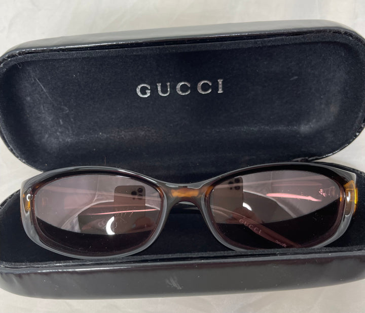 Gucci black & brown sunglasses with case