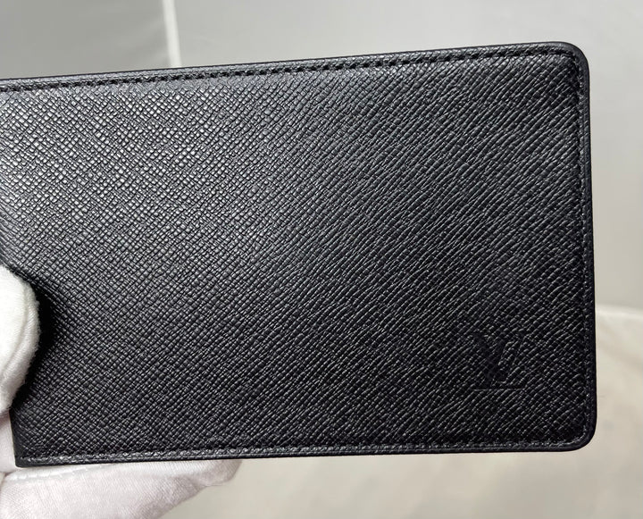 Louis Vuitton Black Taiga Leather Card Holder ID Case