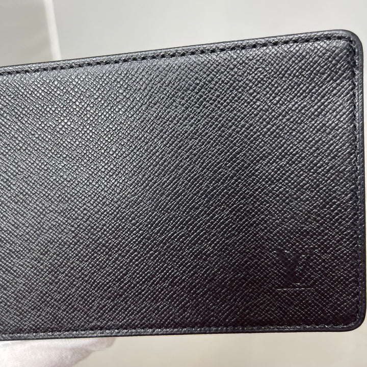 Louis Vuitton Black Taiga Leather Card Holder ID Case