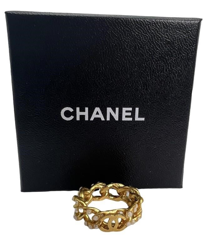 Chanel Glass Pearl Ring